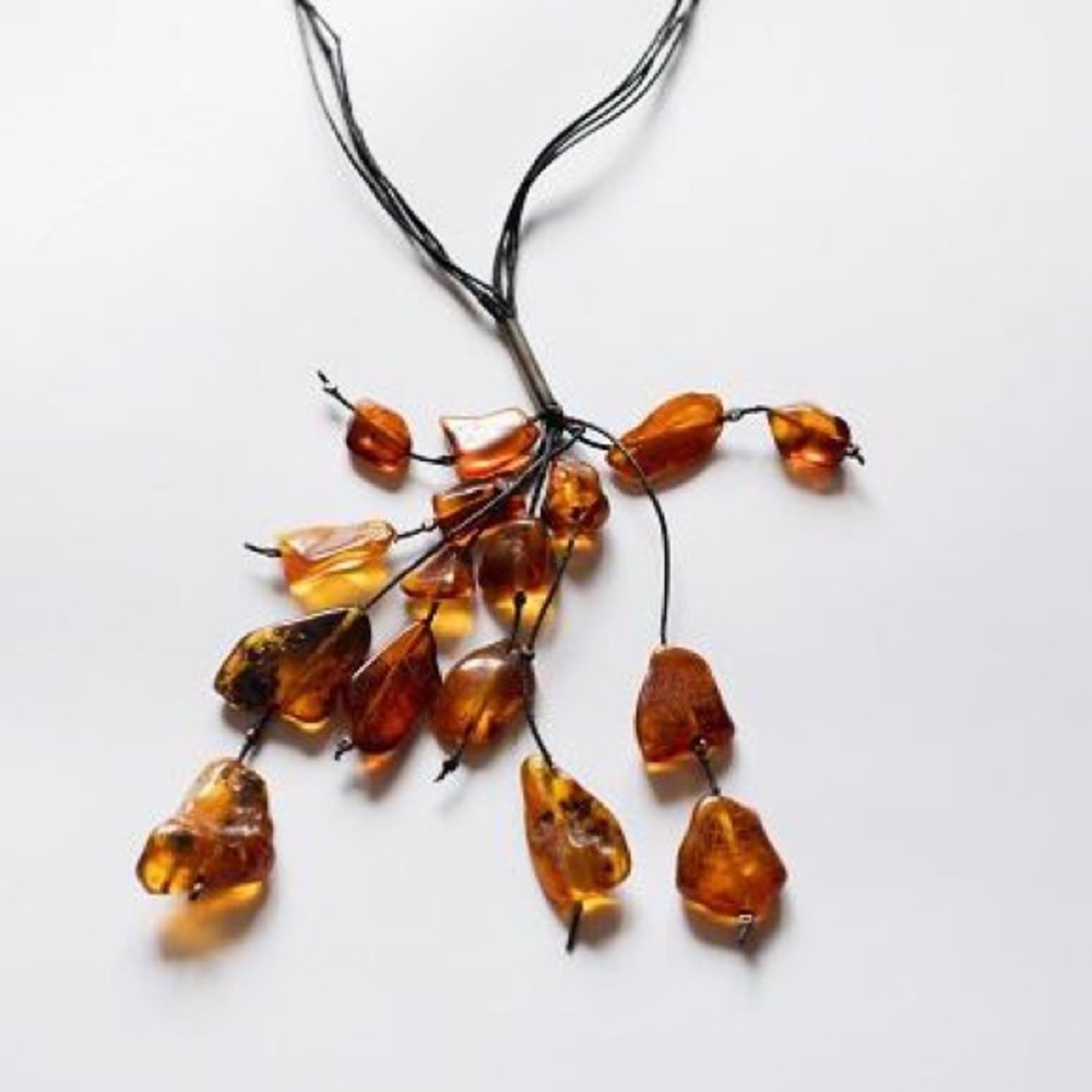 GOLDEN LARGE BONBON NECKLES